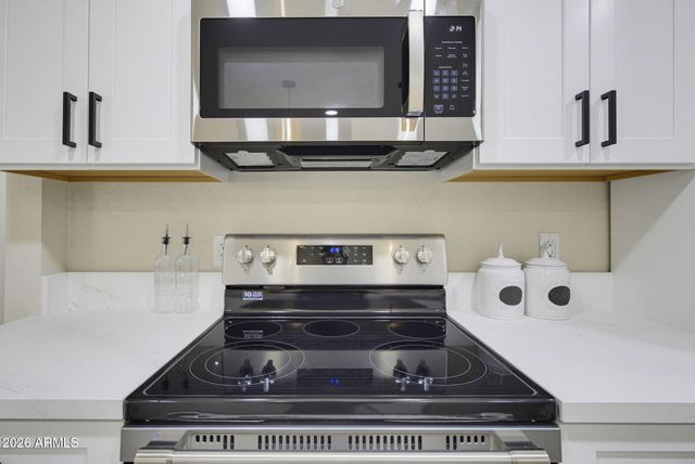 25408 S KANSAS Avenue, Sun Lakes, AZ 85248