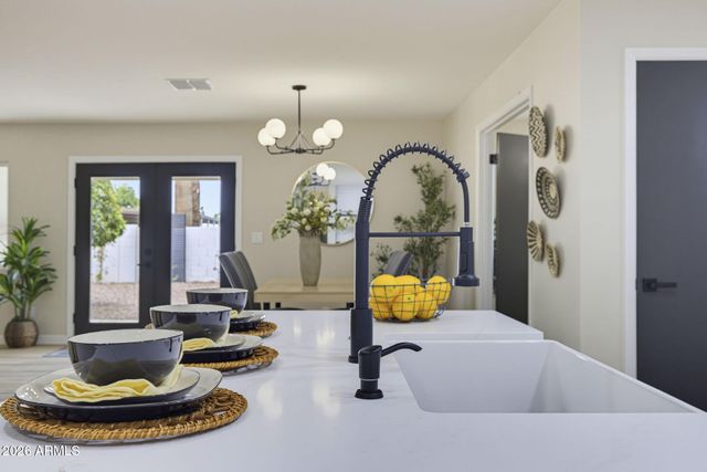 25408 S KANSAS Avenue, Sun Lakes, AZ 85248