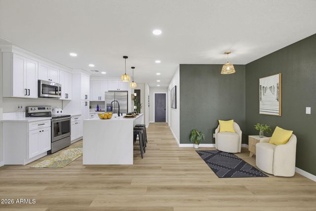 25408 S KANSAS Avenue, Sun Lakes, AZ 85248