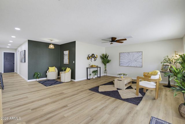25408 S KANSAS Avenue, Sun Lakes, AZ 85248