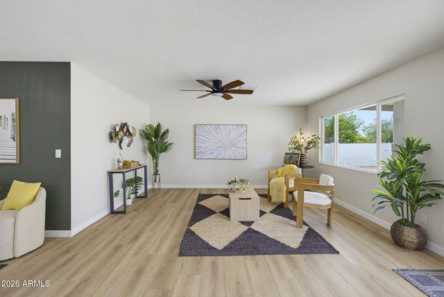 25408 S KANSAS Avenue, Sun Lakes, AZ 85248