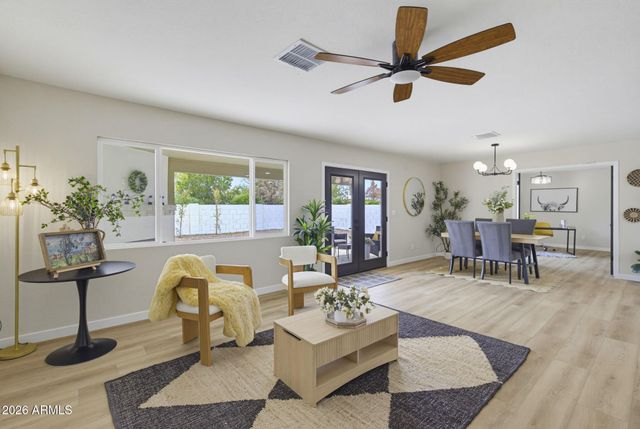 25408 S KANSAS Avenue, Sun Lakes, AZ 85248