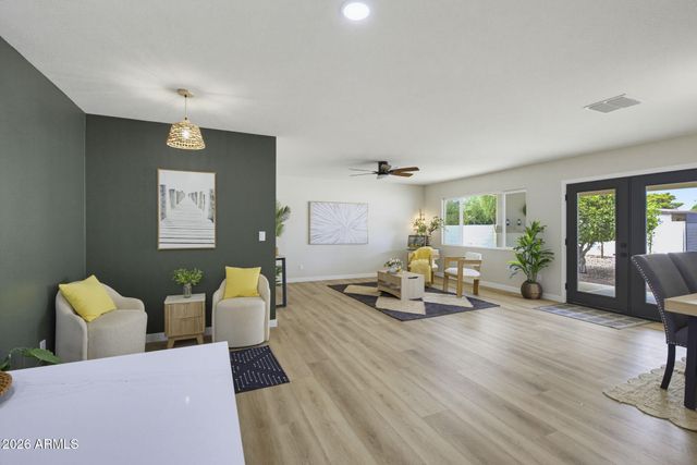 25408 S KANSAS Avenue, Sun Lakes, AZ 85248