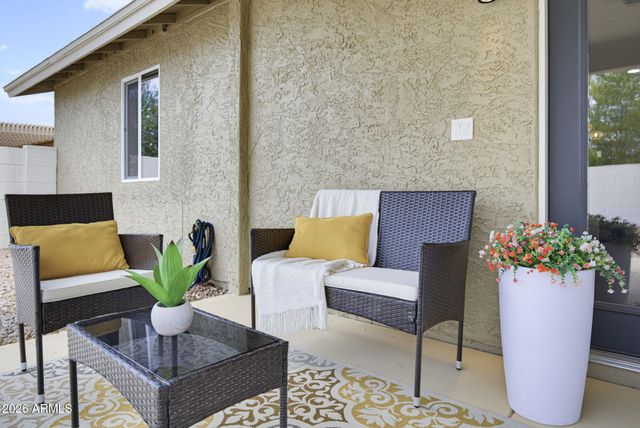 25408 S KANSAS Avenue, Sun Lakes, AZ 85248