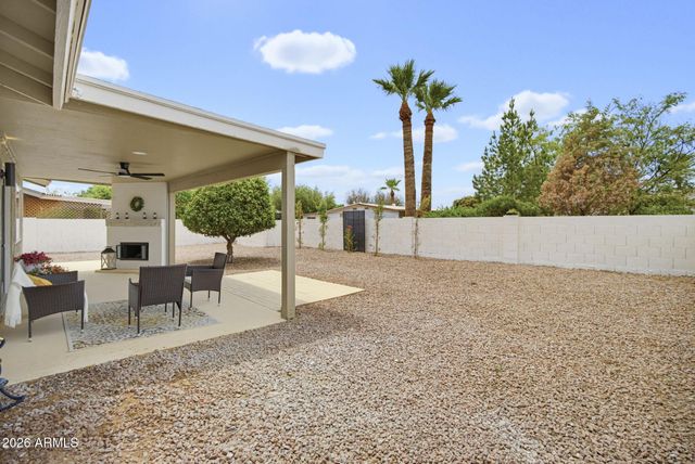 25408 S KANSAS Avenue, Sun Lakes, AZ 85248