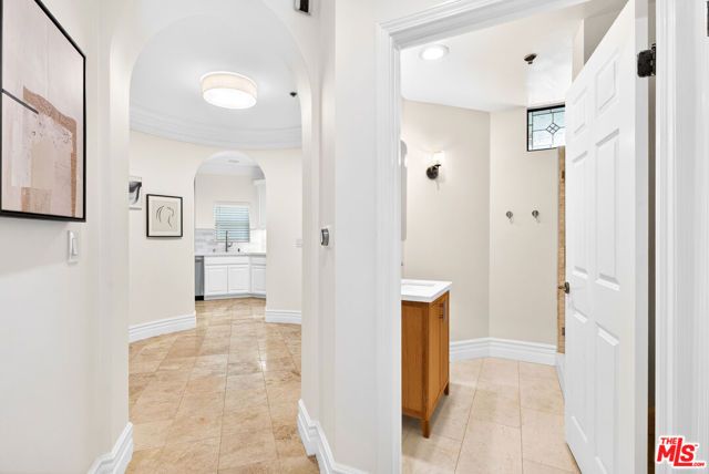 10364 Almayo Avenue 205, Los Angeles, CA 90064