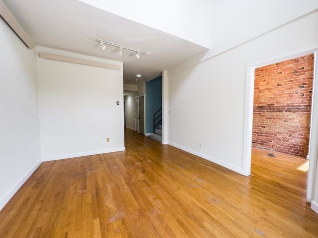 103 Cedarstreet -, Boston, MA 02119