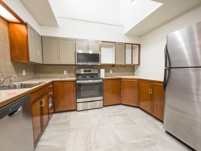 103 Cedarstreet -, Boston, MA 02119