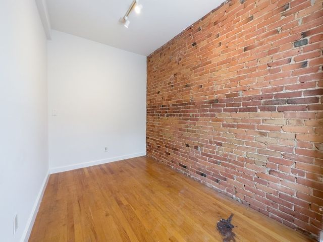 103 Cedarstreet -, Boston, MA 02119