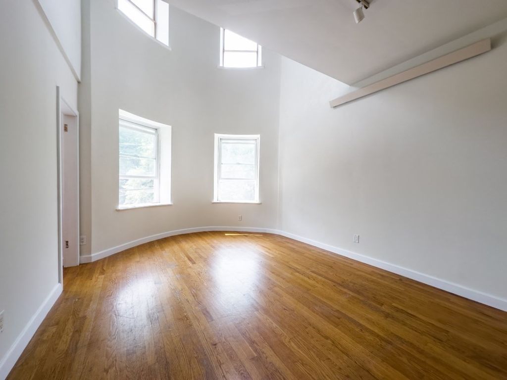 103 Cedarstreet -, Boston, MA 02119
