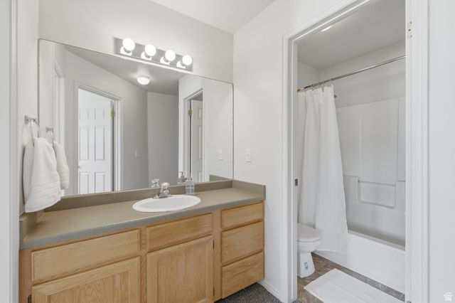 6983 S UFIZZI CT, West Jordan, UT 84084