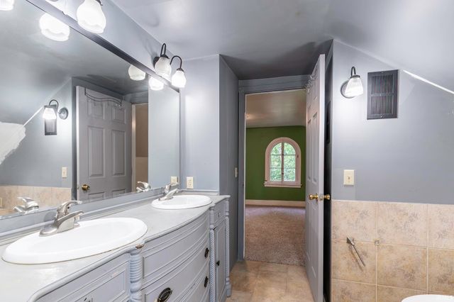1124 W Jefferson Boulevard, Fort Wayne, IN 46802