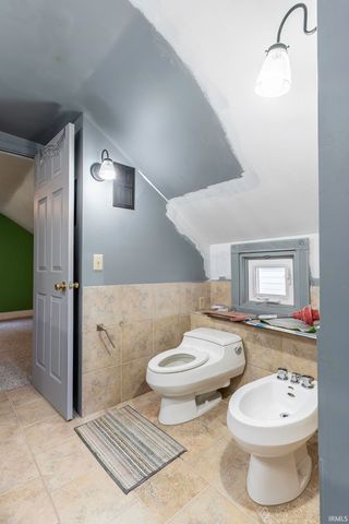 1124 W Jefferson Boulevard, Fort Wayne, IN 46802