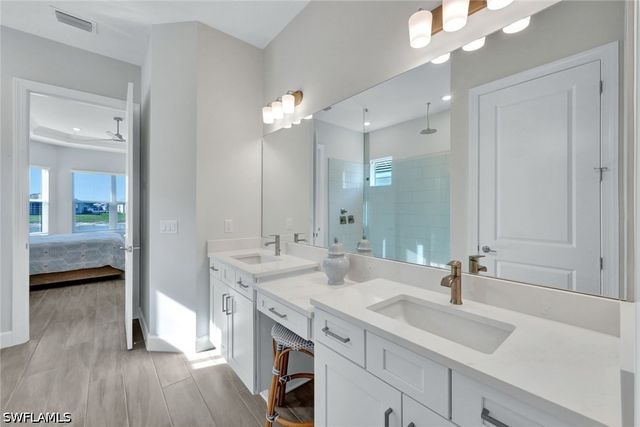 11943 Raggio DR, Fort Myers, FL 33913