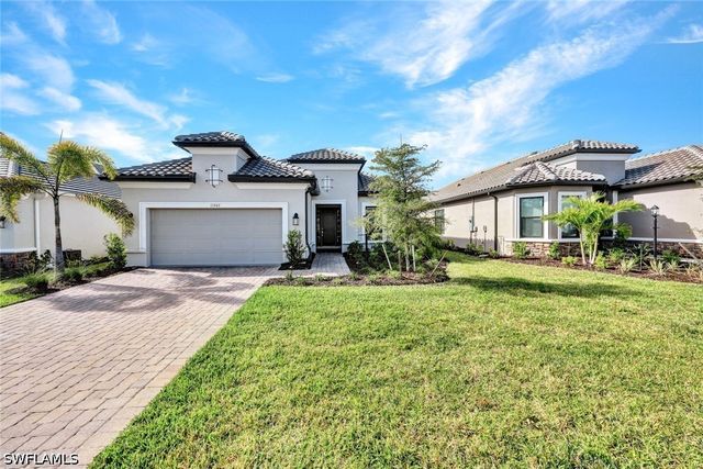 11943 Raggio DR, Fort Myers, FL 33913