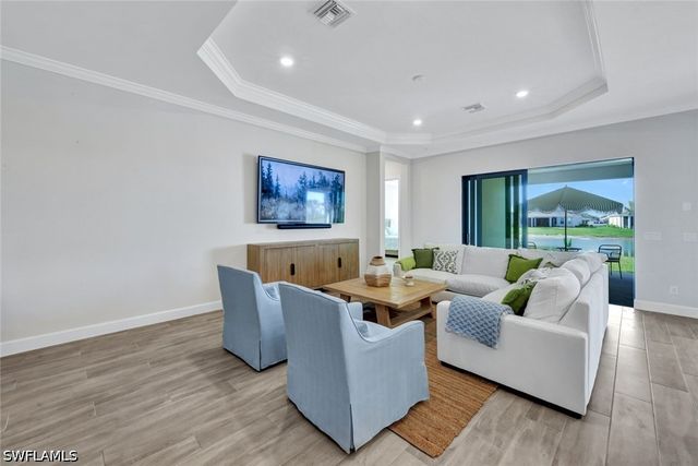 11943 Raggio DR, Fort Myers, FL 33913