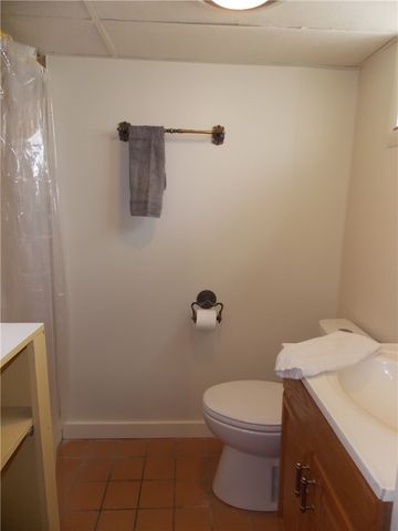 2654 Lenz Ave, Harmony Twp, PA 15003