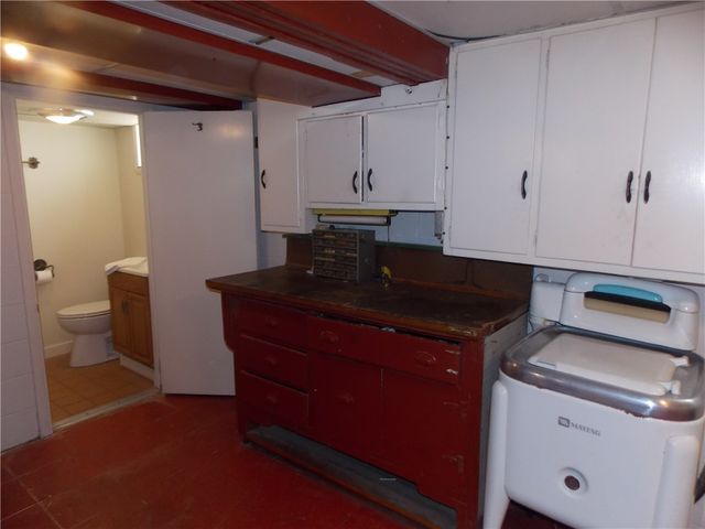 2654 Lenz Ave, Harmony Twp, PA 15003