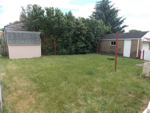 2654 Lenz Ave, Harmony Twp, PA 15003