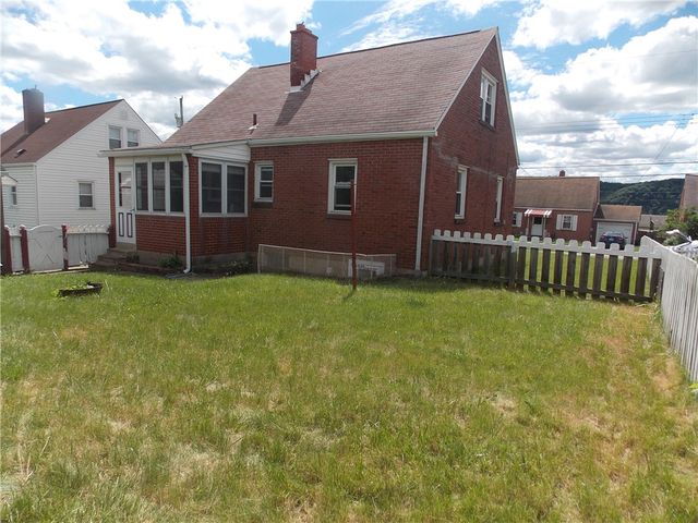 2654 Lenz Ave, Harmony Twp, PA 15003