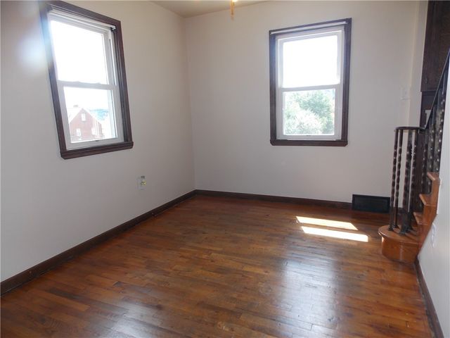 2654 Lenz Ave, Harmony Twp, PA 15003