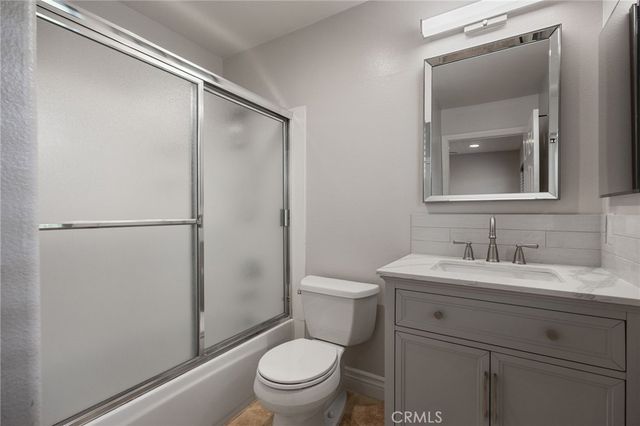 7562 Wiscasset, West Hills, CA 91304