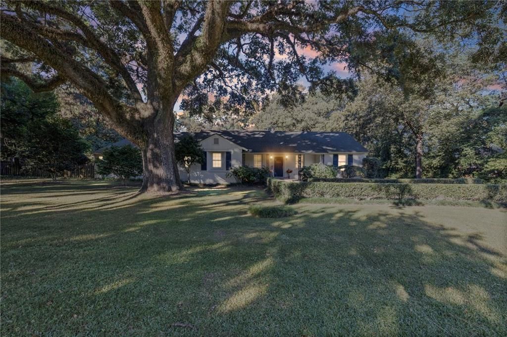 276 Dogwood Drive, Mobile, AL 36609