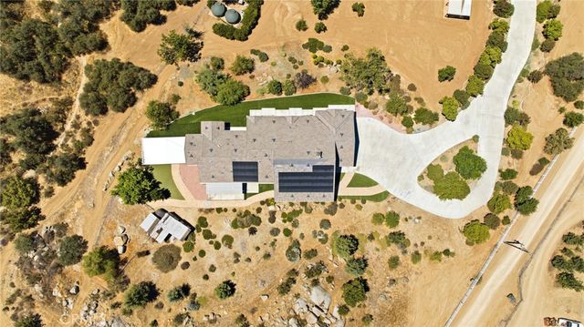 17641 Santa Rosa Mine Road, Lake Mathews, CA 92570