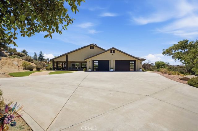 17641 Santa Rosa Mine Road, Lake Mathews, CA 92570
