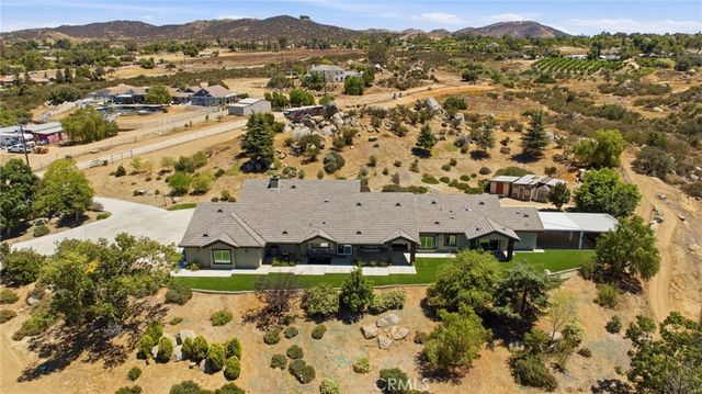 17641 Santa Rosa Mine Road, Lake Mathews, CA 92570