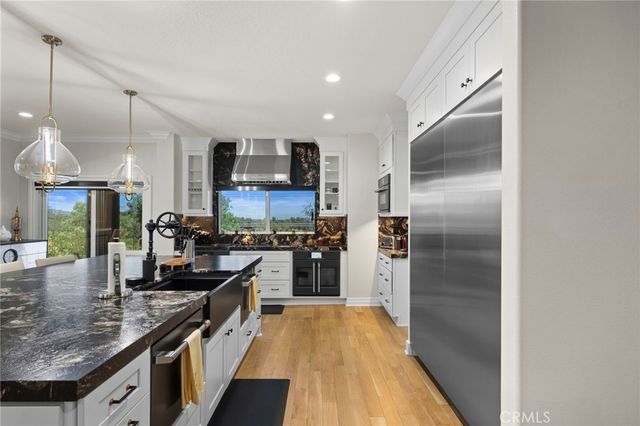 17641 Santa Rosa Mine Road, Lake Mathews, CA 92570