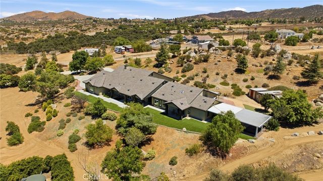 17641 Santa Rosa Mine Road, Lake Mathews, CA 92570