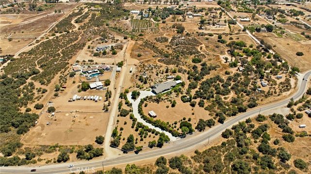 17641 Santa Rosa Mine Road, Lake Mathews, CA 92570
