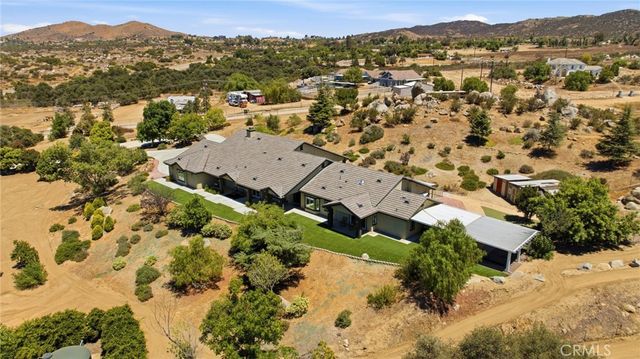 17641 Santa Rosa Mine Road, Lake Mathews, CA 92570