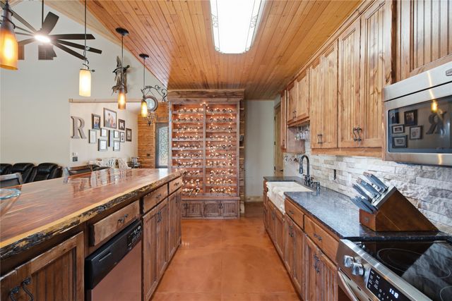 722 Three Skillet Road, Springtown, TX 76082