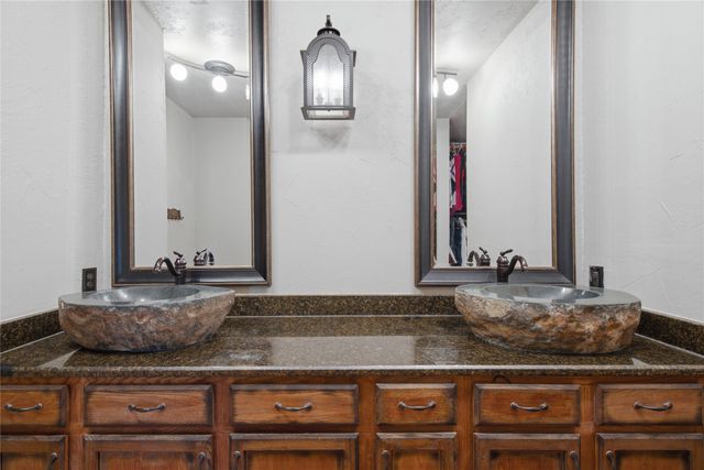 722 Three Skillet Road, Springtown, TX 76082