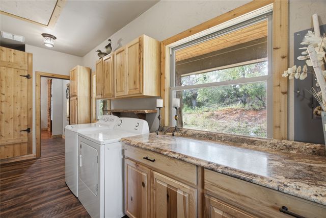 722 Three Skillet Road, Springtown, TX 76082