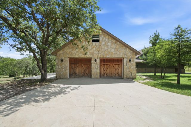 722 Three Skillet Road, Springtown, TX 76082