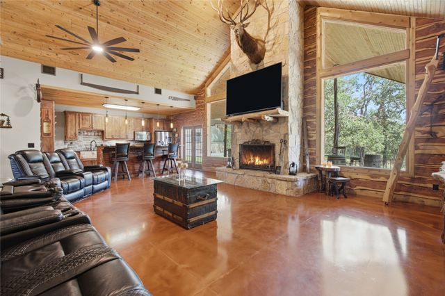 722 Three Skillet Road, Springtown, TX 76082