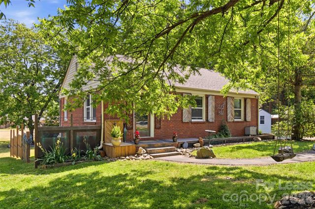 20618 Cornelius Court, Cornelius, NC 28031
