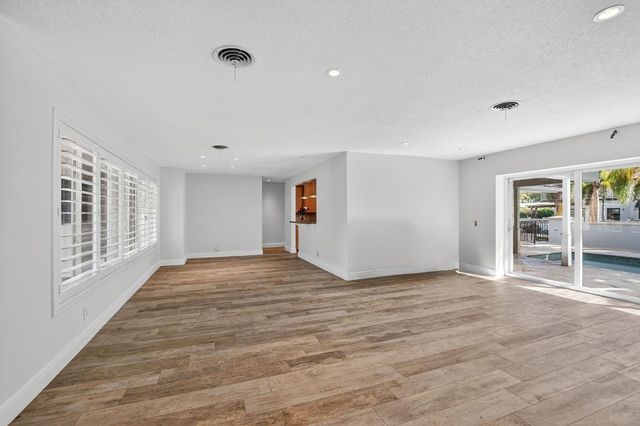 100 SW 8th Avenue, Boca Raton, FL 33486