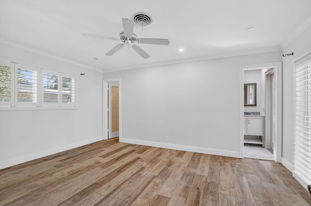 Image 16 of property listing at 100 SW 8th Avenue, Boca Raton, FL 33486