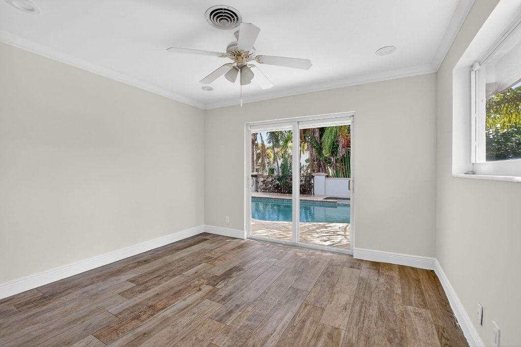 Image 22 of property listing at 100 SW 8th Avenue, Boca Raton, FL 33486