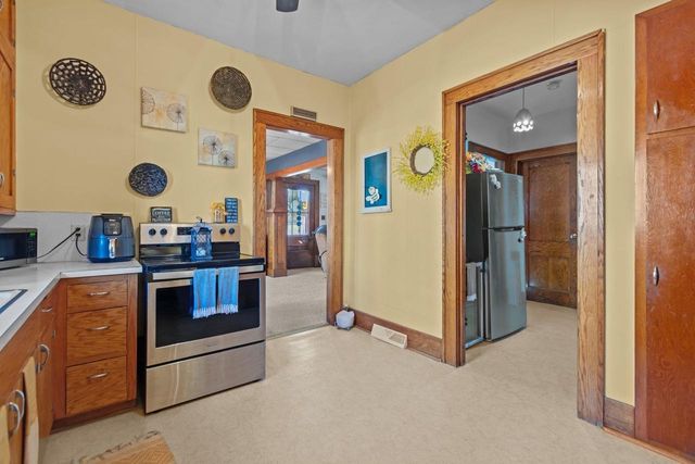 45 N 6TH STREET, Hilbert, WI 54129