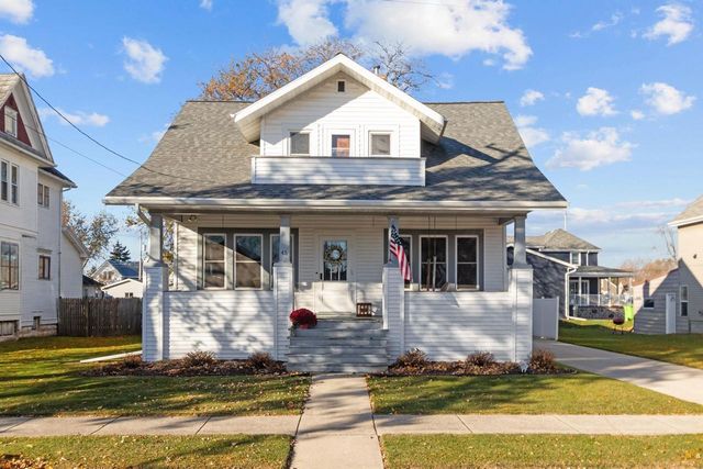 45 N 6TH STREET, Hilbert, WI 54129
