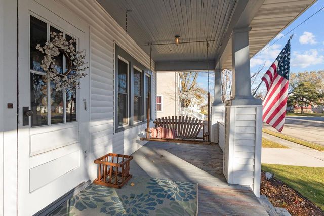 45 N 6TH STREET, Hilbert, WI 54129