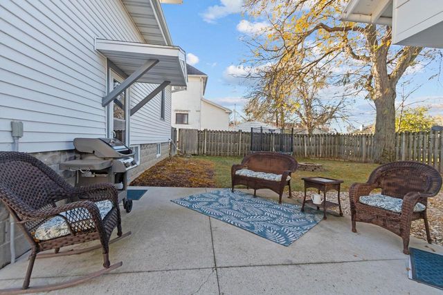 45 N 6TH STREET, Hilbert, WI 54129