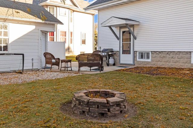 45 N 6TH STREET, Hilbert, WI 54129