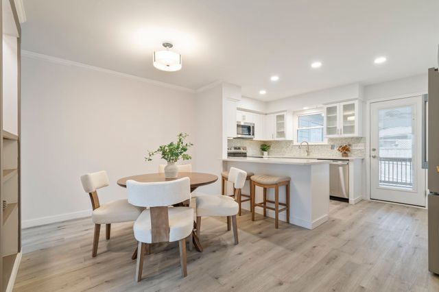 2829 Hazelwood Dr, Nashville, TN 37212