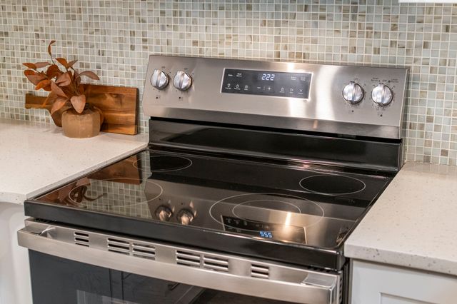 2829 Hazelwood Dr, Nashville, TN 37212